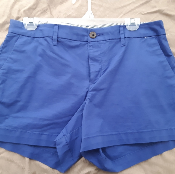 Shorts - Picture 3 of 4